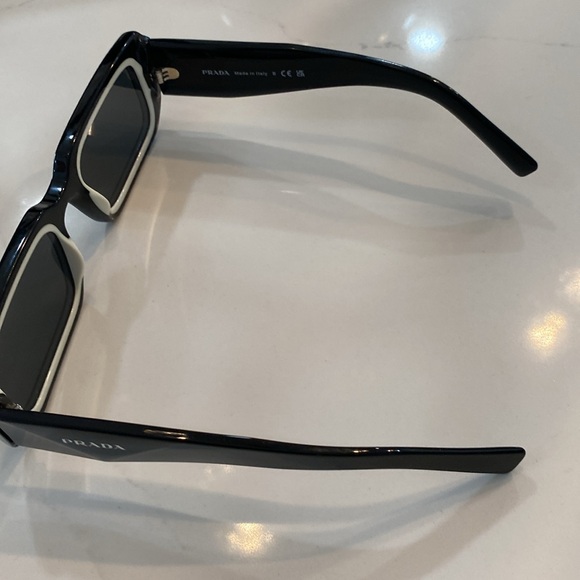 Prada PR 06YS Sunglasses & case - Picture 10 of 13